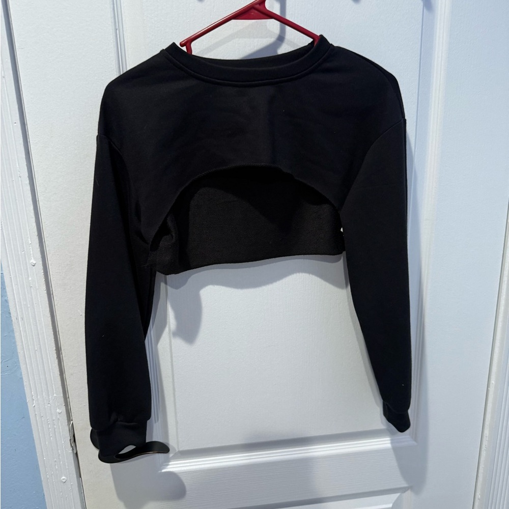 SHEIN Black Long Sleeve Crop Top